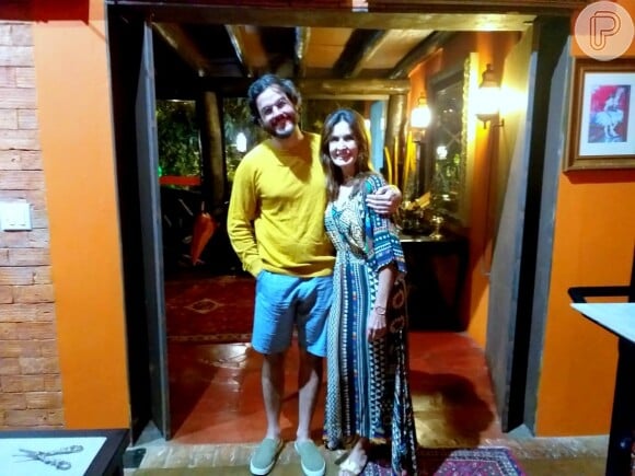 Fátima Bernardes e Túlio Gadêlha curtem jantar na pousada Inácia, Alto Paraíso de Goiás, na noite deste domingo, 3 de fevereiro de 2019