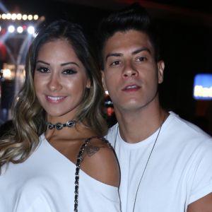 Mayra Cardi relatou ter perdido todos os móveis com a chuva desta quarta-feira, 6 de fevereiro de 2019: 'A casa inteira alagou'