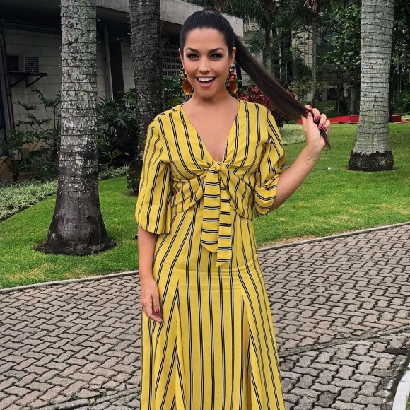 Thais Fersoza disse que seu guarda-roupa sofreu mudanças depois da chegada dos filhos