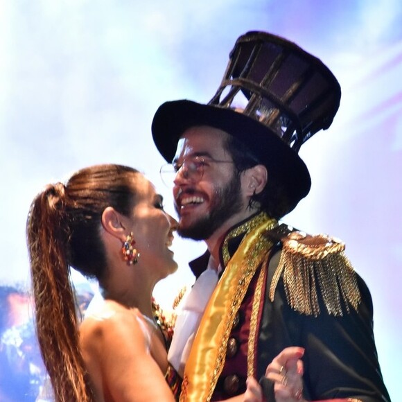 Fátima Bernardes e Túlio Gadêlha dançaram forró no Baile dos Artistas