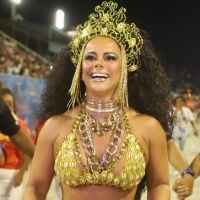 Viviane Araújo exibe barriga seca em ensaio de Carnaval: 'Muito treino'