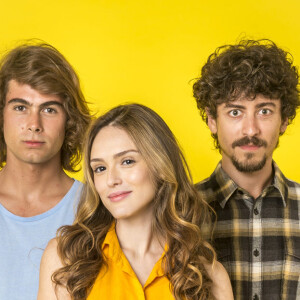 Manu (Isabelle Drummond) vai receber declaração de amor Jerônimo (Jesuíta Barbosa) enquanto João (Rafael Vitti) estiver preso nos próximos capítulos da novela 'Verão 90'