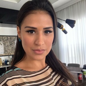 'Só para lembrar que tenho essa blusa há 6 anos', contou Simone, da dupla com Simaria