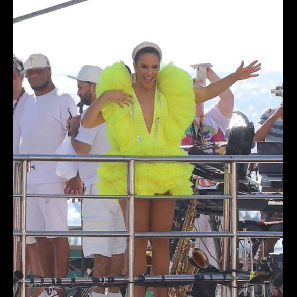 Ivete Sangalo comando Bloco Coruja em Salvador, neste sábado, 02 de março de 2019