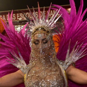 Sabrina Sato foi a rainha de bateria do desfile da Gaviões da Fiel