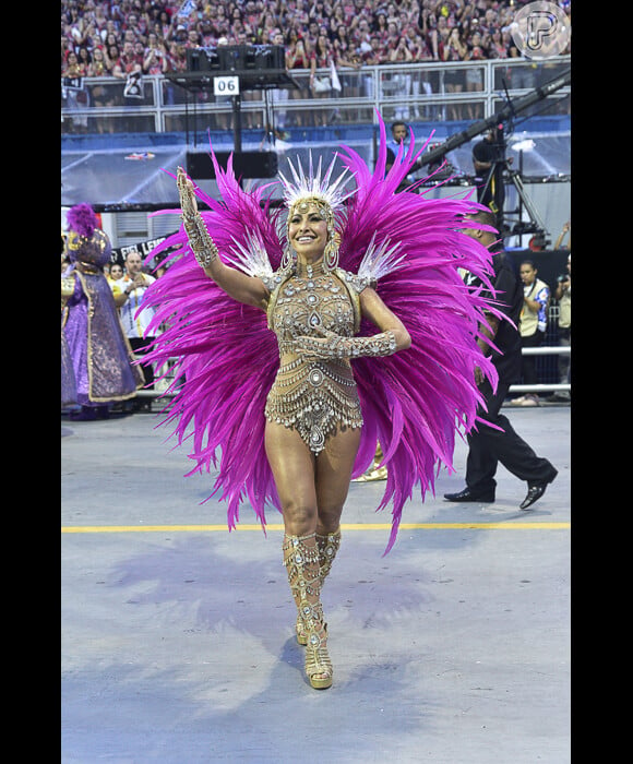 Sabrina Sato desfilou como rainha de bateria da Gaviões da Fiel no desfile de carnaval neste domingo, 3 de março de 2019
