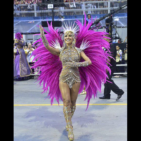 Sabrina Sato desfilou como rainha de bateria da Gaviões da Fiel no desfile de carnaval neste domingo, 3 de março de 2019