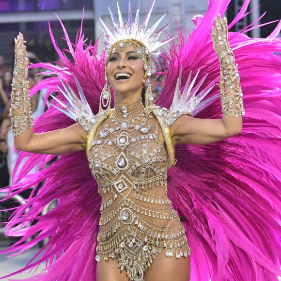 Sabrina Sato no desfie da Gaviões da Fiel no carnaval 2019