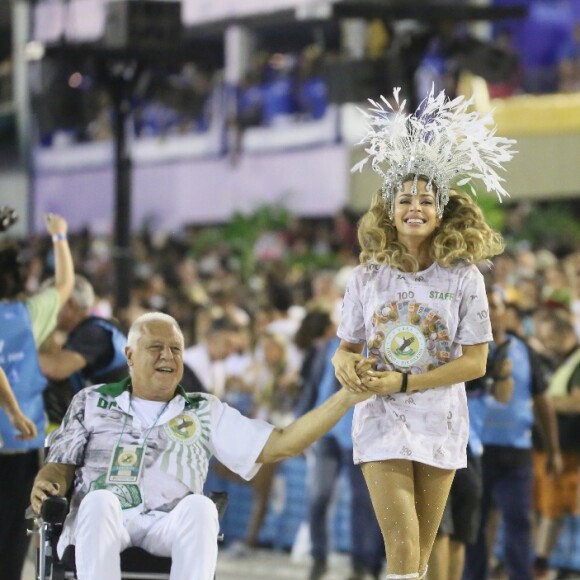 Grazi Massafera será par romântico de Antônio Fagundes na novela 'Bom Sucesso'