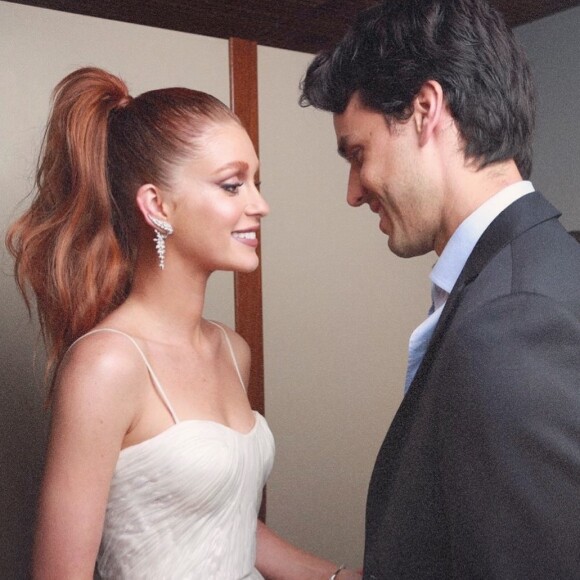 Marina Ruy Barbosa viajou no Carnaval com o marido, Xandinho Negrão