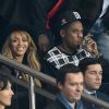 Beyoncé, Jay-Z e David Beckham assistem ao jogo do Barcelona contra o Paris Saint-Germain, na França, em 30 de setembro de 2014
