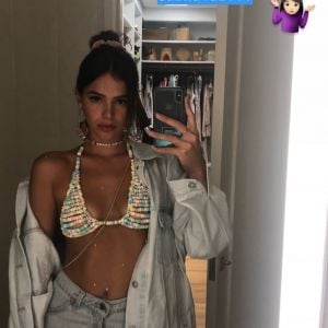 Bruna Marquezine brinca sobre Carnaval ao mostrar look