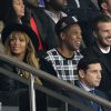 Messi e Neymar contaram com a torcida de Beyoncé, Jay-Z e David Beckham no último jogo do Barcelona, que aconteceu em Paris
