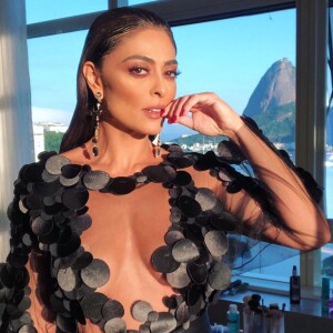 Juliana Paes comemorou aniversário e recebeu carinho da família e amigos