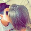 Enzo Celulari postou foto aos beijos com Jéssica Günter no Instagram. Modelo carioca é ex de Olin Batista