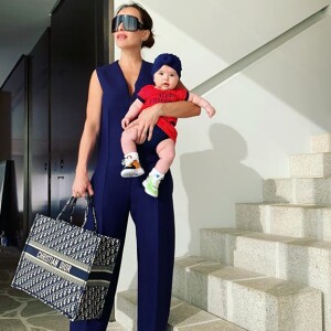 Sabrina Sato gosta de combinar looks superfashionistas com a filha