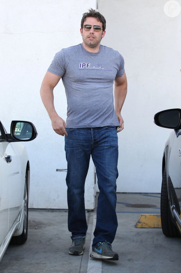 Ben Affleck chegou a ficar com 43 centímetros de músculos no bíceps para viver o super-herói
