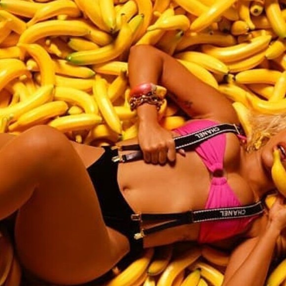 Anitta divulga os 10 clipes do álbum 'KISSES'. Saiba tudo o que rolou!