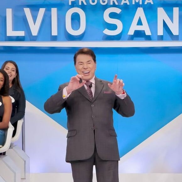 Silvio Santos apareceu com detalhe inusitado no look ao gravar pela primeira vez no ano, nesta terça-feira, 9 de abril de 2019