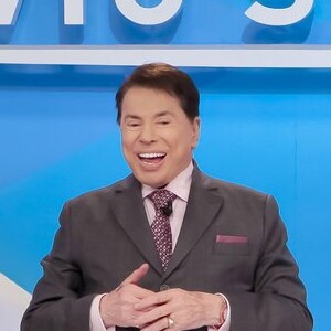 Silvio Santos foi elogiado por combinação diferente no look: 'Ficou top'
