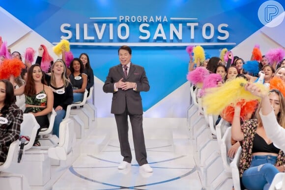 Silvio Santos foi elogiado por combinação diferente no look: 'Ficou top'