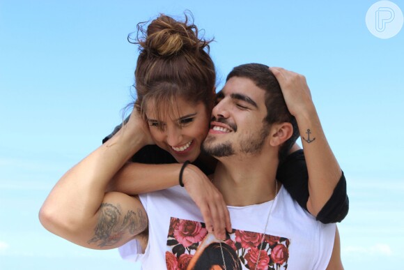 Camilla Camargo já rodou o filme 'Travessia', onde protagoniza cenas de sexo com o personagem de Caio Castro