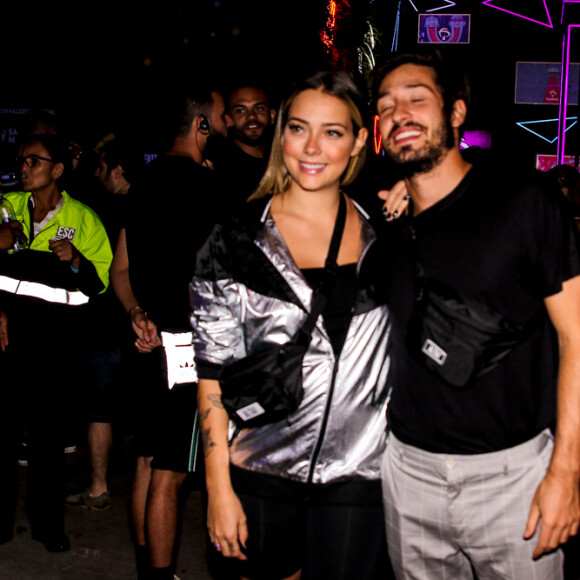 Carol Dantas e Vinicius Martinez marcaram presença no Lollapalooza