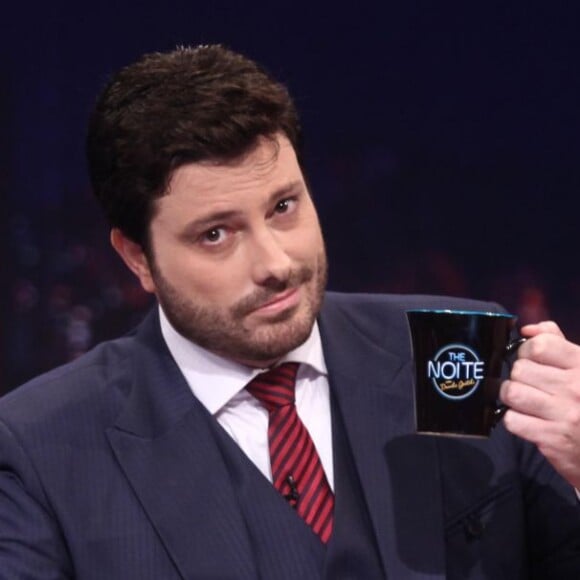 Danilo Gentili ironizou condenação a seis meses de detenção durante seu programa no SBT