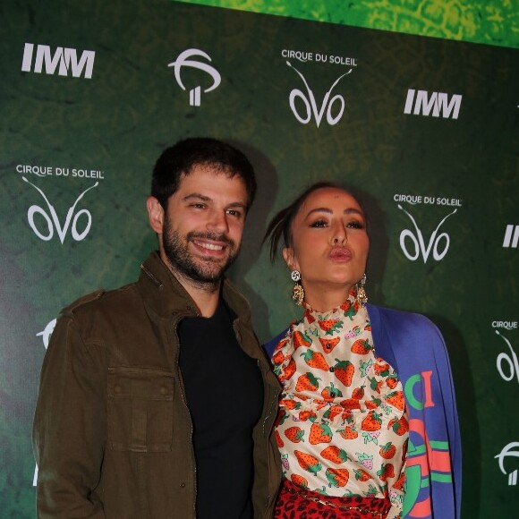 Sabrina Sato e Duda Nagle ganharam o vale-night e assistiram ao espétaculo 'Ovo', do Cirque du Soleil, no Ginásio do Ibirapuera, em São Paulo