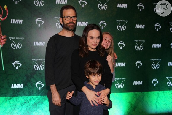 Gabriela Duarte levou a família para conferir o espétaculo 'Ovo', em São Paulo