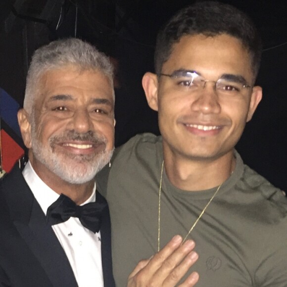 Lulu Santos fez pedido ao assinar união estável com Clebson Teixeira: 'Fosse valido a partir de 6 de maio porque nasci no dia 4 e achei justo que renascesse logo em seguida'