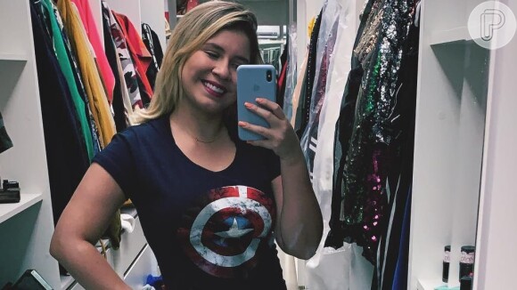 Marilia Mendonça escolheu blusa do Capitão América para assistir o filme 'Vingadores: Ultimato' nesta quinta-feira, 25 de abril de 2019
