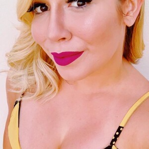 Marilia Mendonça conta que visual repaginado tem relação com novo momento da carreira