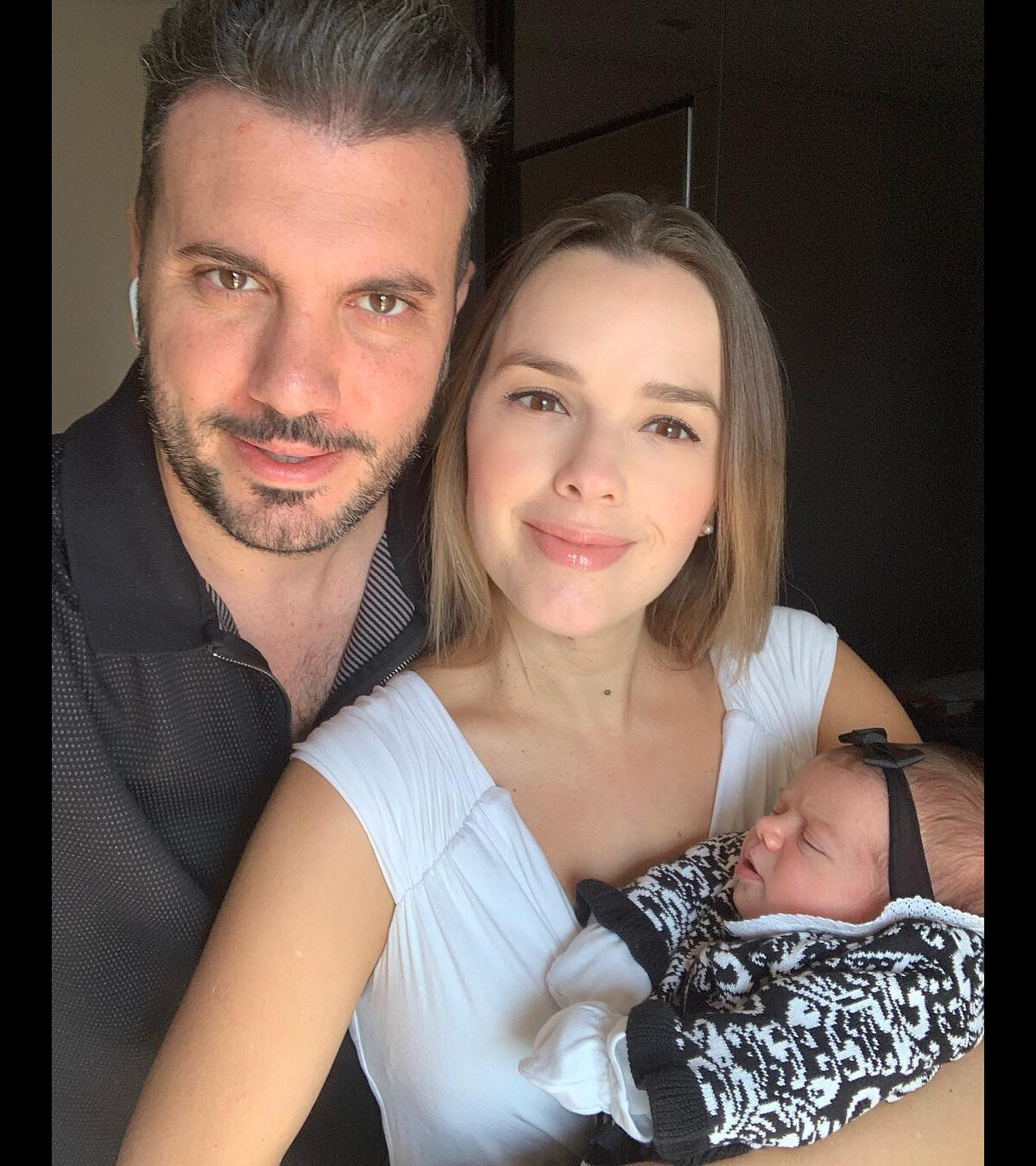 Foto Filha De Thaeme E Fábio Da Lua Liz Nasceu No Dia 20 De Abril De 2019 Purepeople 9856