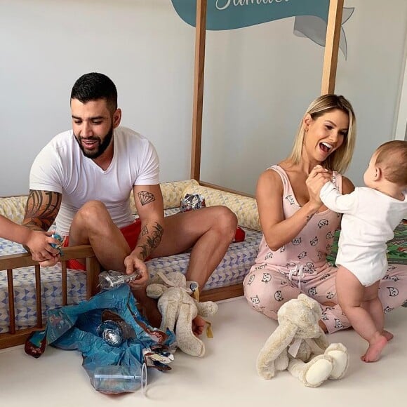 Andressa Suita compartilha momentos em família com Gusttavo Lima e os filhos nas redes sociais