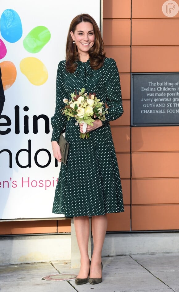 Kate Middleton já havia usado outro vestido de bolinhas no ano passado, em dezembro de 2018