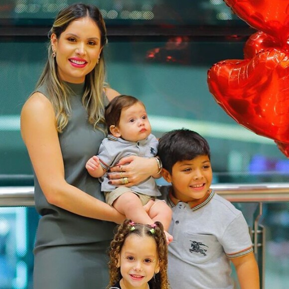 Thyane Dantas costuma fazer programas em família com os filhos e o enteado, Yhudy, de 8 anos