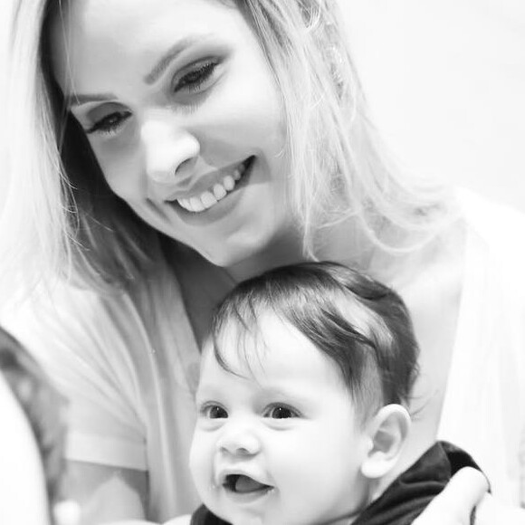 Thyane Dantas e Wesley Safadão são pais do pequeno Dom, de 8 meses