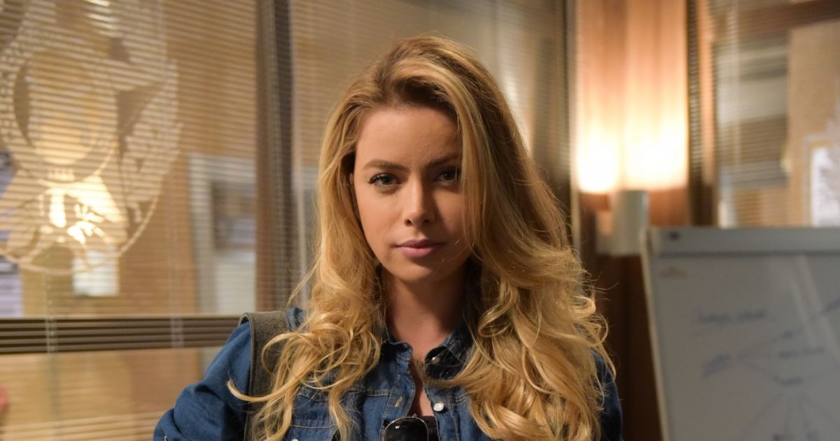 Na novela 'Topíssima', Rayanne Morais é a policial Graça