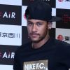 Modelo contou atitude de Neymar dentro de quarto de hotel: 'A partir do momento que ele me segurou violentamente e continuou me batendo, ele estava me obrigando a ficar ali naquele lugar'
