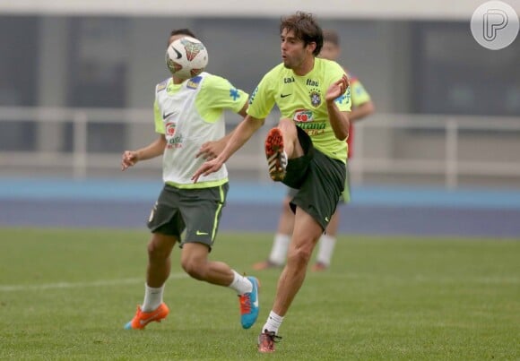 Kaká já treinou no estádio Ninho do Passáro, em Pequim, na China