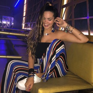 Suzanna Freitas é adepta de procedimento estético para diminuir flacidez na barriga