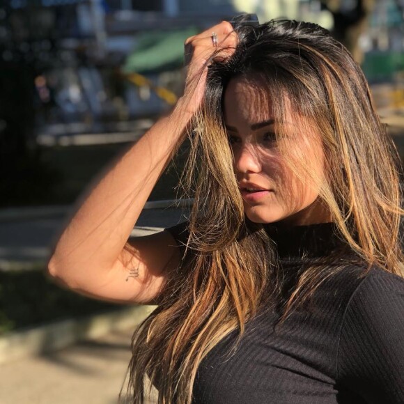 Aos 18 anos, Suzanna Freitas fez preenchimento facial e labial