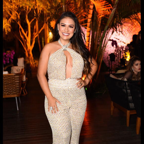 Simone é mãe do pequeno Henry, de quatro anos