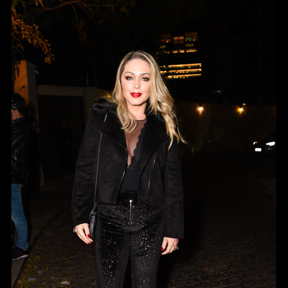 Tânia Mara investiu em look total black para festa de luxo de 37 anos de Simaria, no Jardins, em São Paulo, na noite desta quarta-feira, 26 de junho de 2019