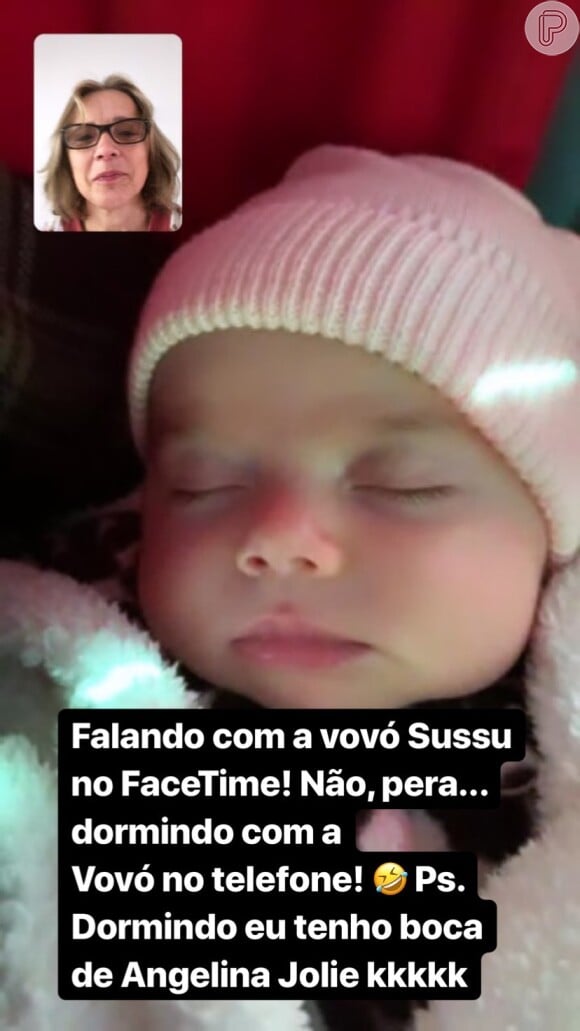 Thaeme Marioto compartilhou foto da filha, Liz, dormindo durante conversa de vídeo com a mãe