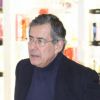 O jornalista Paulo Henrique Amorim morreu aos 76 anos. Apresentador estava longe da TV desde junho, quando deixou o coamdno do 'Domingo Espetacular'
