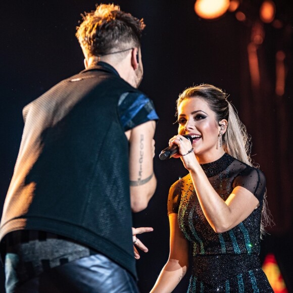 Sandy e Junior retornaram aos palcos, juntos, 12 anos após o fim da dupla