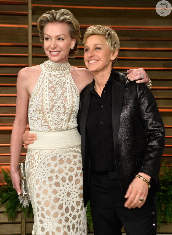 Ellen Degeneres e Portia De Rossi seguem firmes no casamento e afastam rumores de crise. As duas estariam esperando o primeiro filho