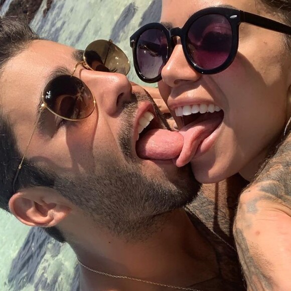 Anitta atribui tranquilidade à relação com Scooby: 'Isso é incrível'